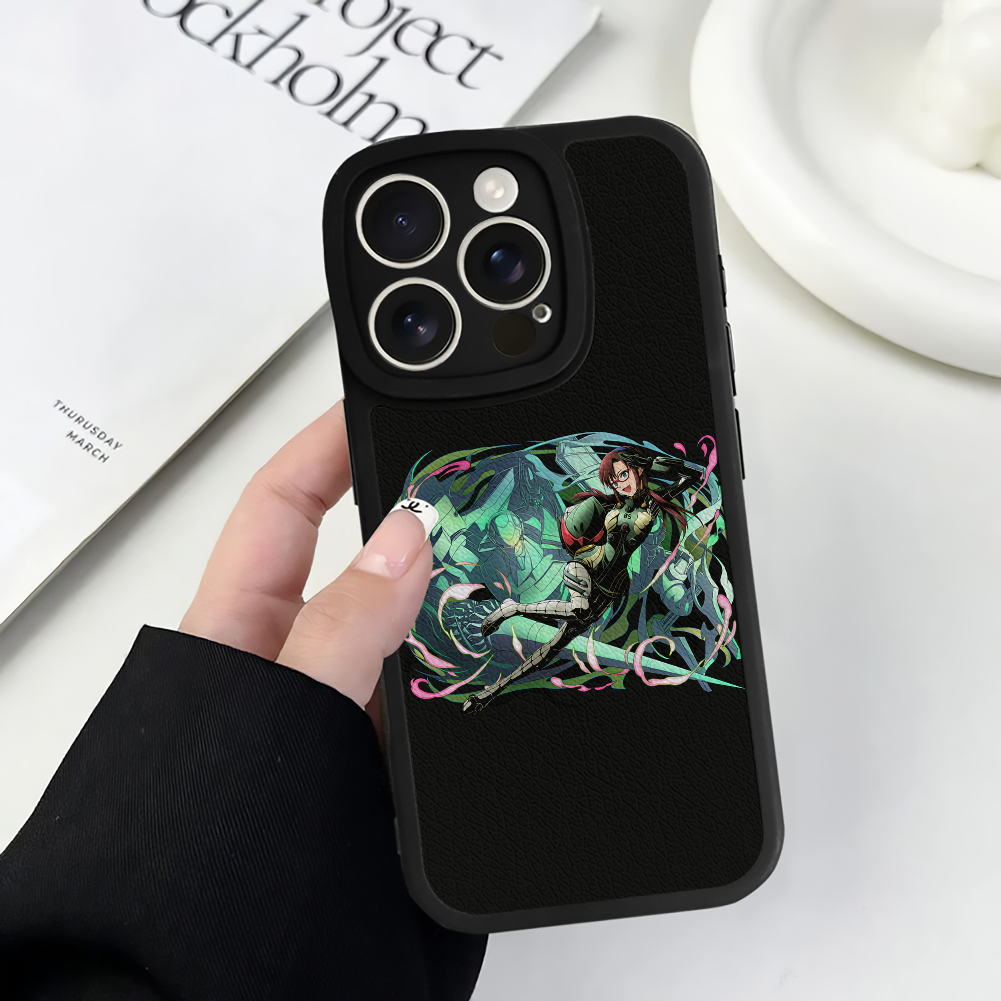 （画像用） EVA 新世紀エヴァンゲリオン 【iPhone 16シリーズ対応】シリコンスマホケース（レザー調） 材質：シリコン